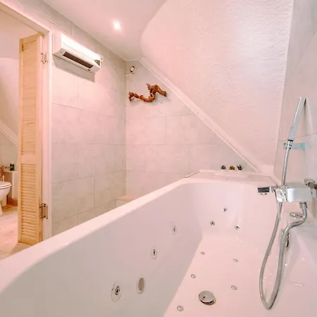 Boreal Avec Bain A Bulles - In The Woods *